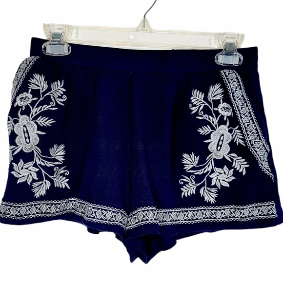 Skies Are Blue Navy Boho Embroidered Trim Shorts S - Picture 1 of 12